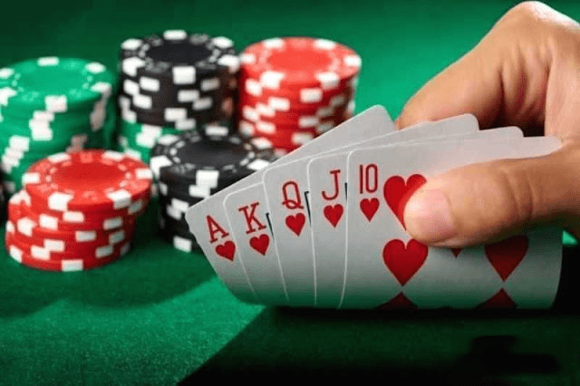 Giải thích cặn kẽ về những bộ tay bài trong Poker